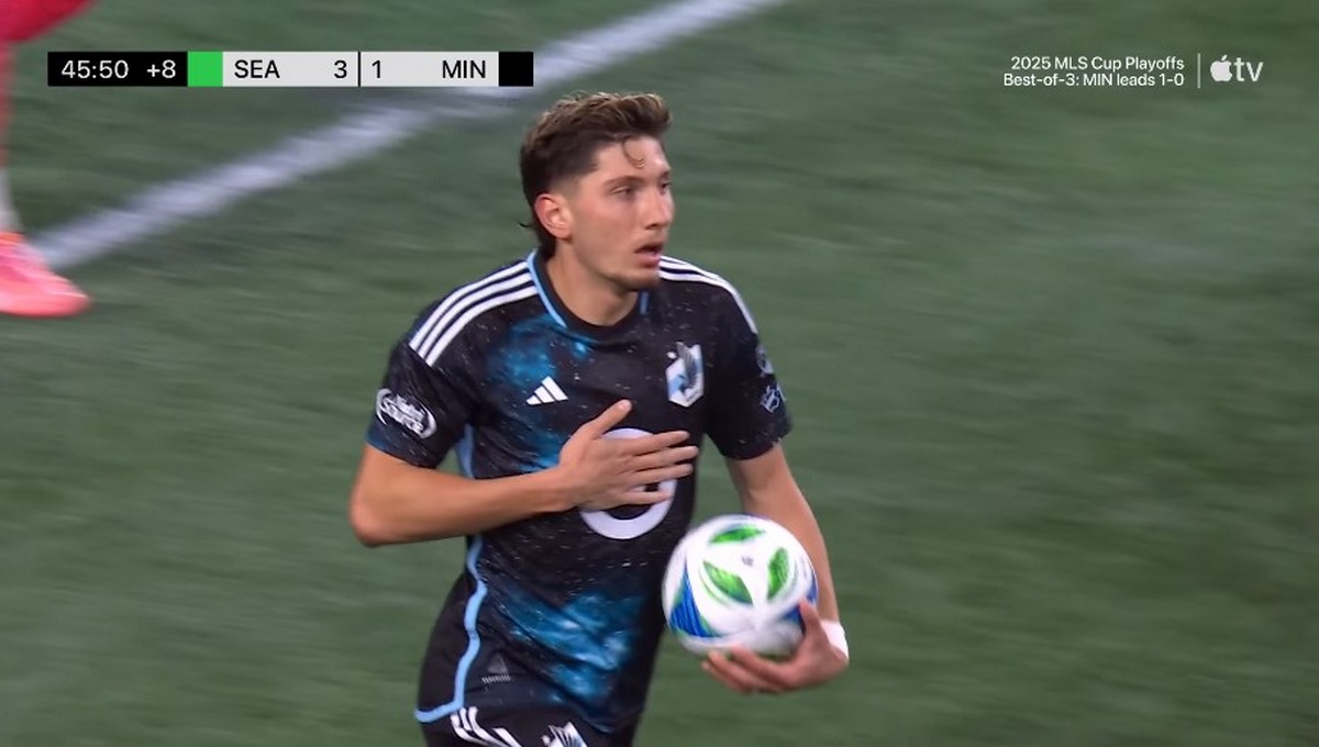 Νεκτάριος Τριάντης: Ποιος είναι ο «άγνωστος» στόπερ που έγινε χαφ, επέλεξε Ελλάδα και κλήθηκε στην Εθνική (VIDEO)