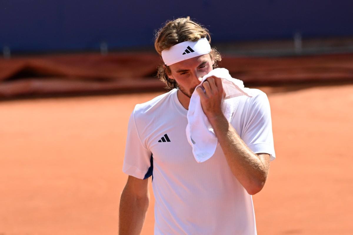 Οι κάμερες έπιασαν τον Τσιτσιπά να τρέχει με 210 χλμ. – Του πήγε ψηφιακά το πρόστιμο (VIDEO)