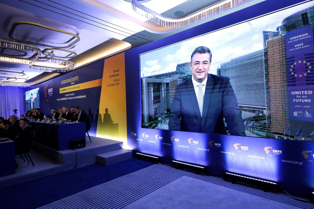 Απ. Τζιτζικώστας: Αναβαθμίζεται ο ρόλος των Περιφερειών