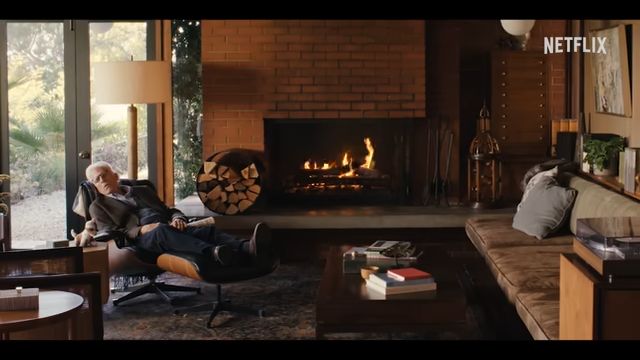 «A Man on the Inside – Season 2»: Η πιο αθόρυβα ωραία σειρά του Netflix μεγαλώνει μαζί μας (VIDEO)