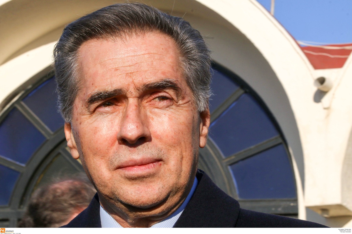 Ο Παπαγεωργόπουλος «επιστρέφει» με… ΣΚΕΥΩΡΙΑ #part3