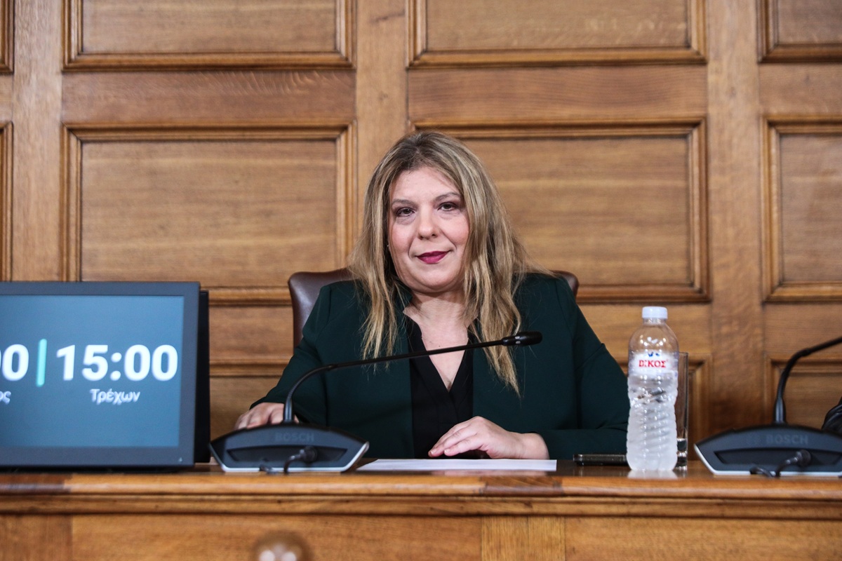 Αγωγή για προσβολή προσωπικότητας εναντίον της Κωνσταντοπούλου κατέθεσε η Μ. Συρεγγέλα