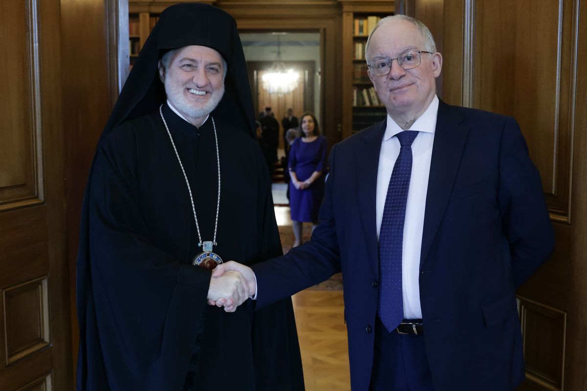 Ο Κωνσταντίνος Τασούλας συναντήθηκε με τον Αρχιεπίσκοπο Αμερικής Ελπιδοφόρο