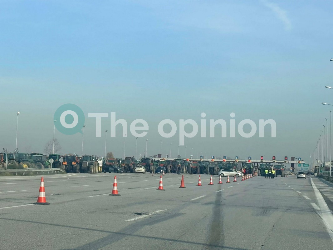 Συνεχίζουν τις κινητοποιήσεις οι αγρότες – Κλειστή η Ε.Ο Αθηνών – Θεσσαλονίκης στα Μάλγαρα, ανοιχτές μπάρες για τρεις ώρες στα διόδια Ωραιοκάστρου