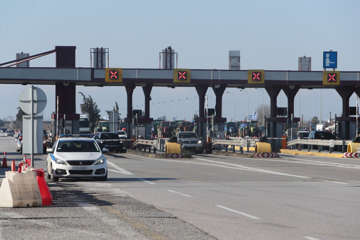 Διόδια Μαλγάρων: Σε εξέλιξη η επιστροφή των εκδρομέων του Πάσχα (VIDEO)