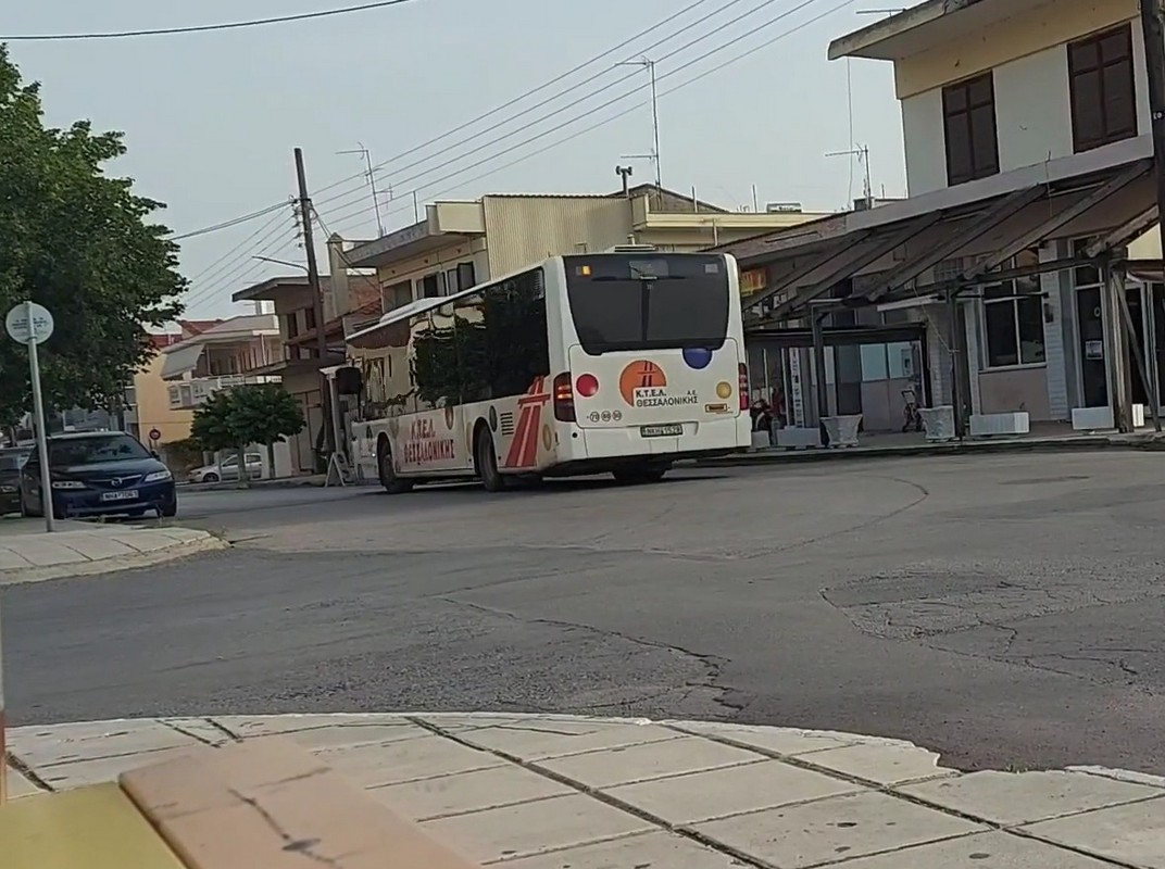 Τροποποιείται διαδρομή λεωφορειακής γραμμής λόγω του αποκλεισμού του κόμβου Χαλκηδόνας από τους αγρότες