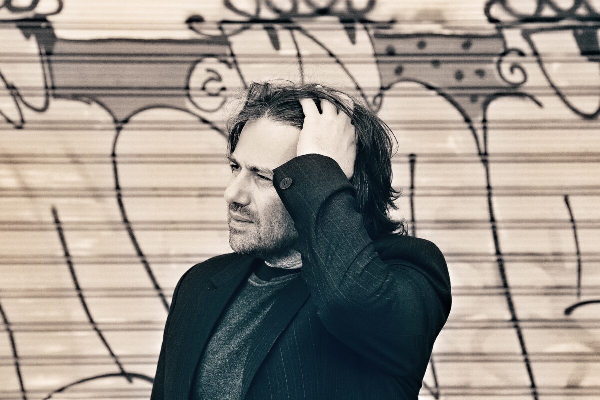 Ο Μάνος Πυροβολάκης στο Καφωδείο Ελληνικό