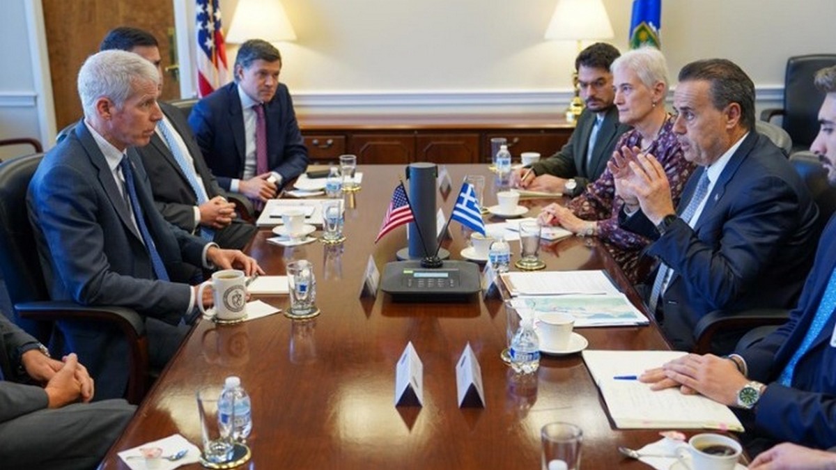 Μπαράζ επαφών Παπασταύρου στην Ουάσιγκτον – Στο επίκεντρο η ενεργειακή συνεργασία Ελλάδας-ΗΠΑ