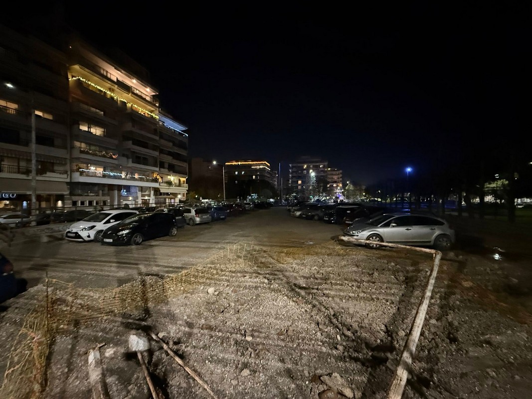Σε πάρκινγκ μετατράπηκε αθλητικός χώρος στον δήμο Θεσσαλονίκης (ΦΩΤΟ)