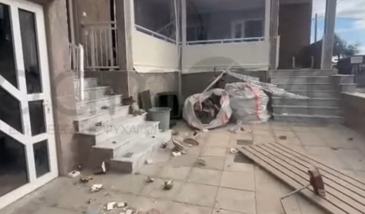 Αλεξανδρούπολη: «Αντίποινα» κατά της οικογένειας του νηπίου που πέθανε από ασιτία – Σε κρίσιμη κατάσταση ο παππούς έπειτα από ξυλοδαρμό (VIDEO)