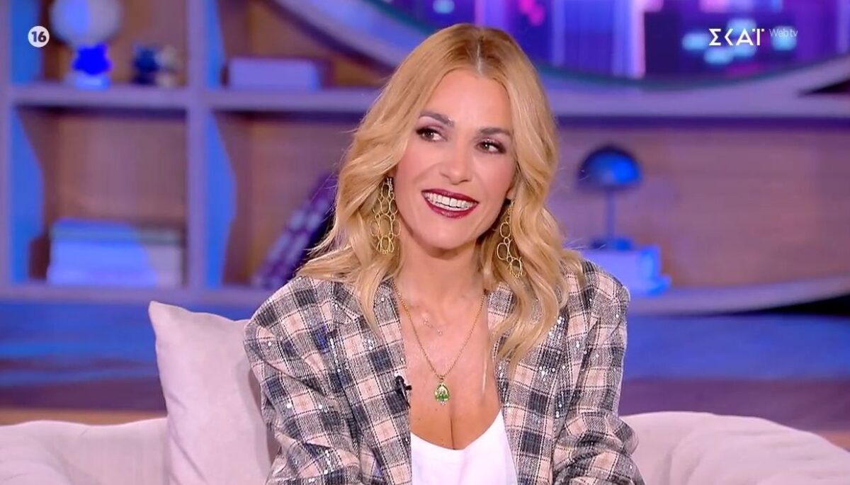 Η Τζένη Μπότση αποκαλύπτει: Γιατί παραλίγο να μην πει το «Τι έγινε Κωστάκη;» (VIDEO)