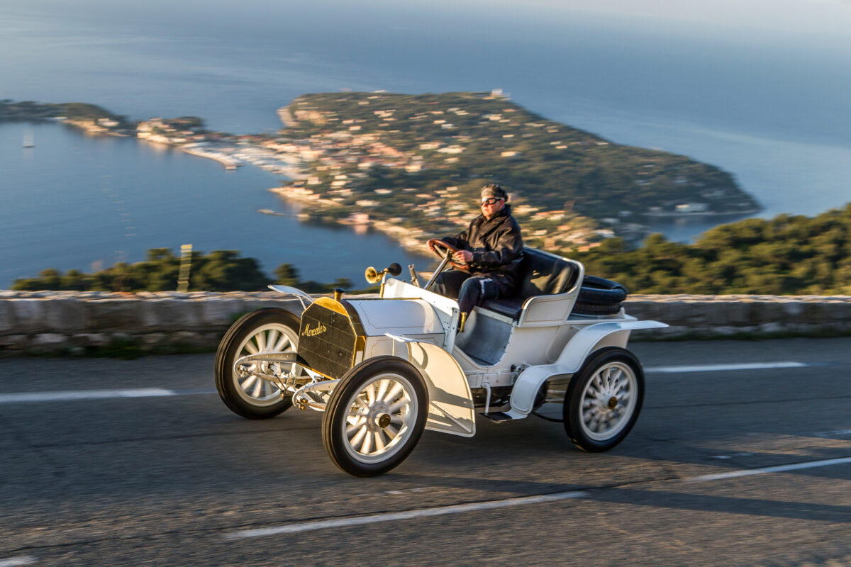 Από το 1886 η Mercedes-Benz διαμορφώνει την εξέλιξη του αυτοκινήτου