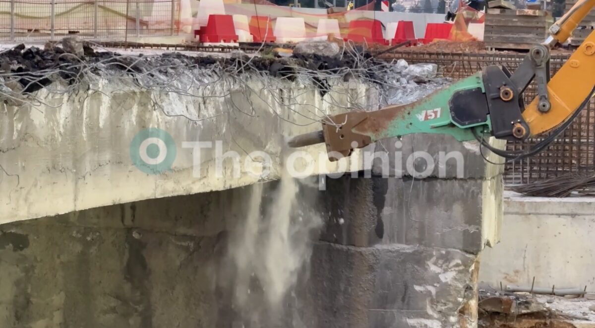 Ξεκίνησε σταδιακά η κατεδάφιση της γέφυρας Πανοράματος – Εικόνες από το εργοτάξιο, κλειστός ο Περιφερειακός