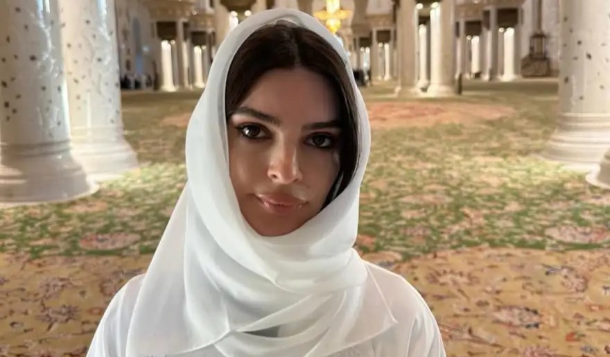 Έμιλι Ραταϊκόφσκι: Έκανε twerking και έριξε το διαδίκτυο (VIDEO)