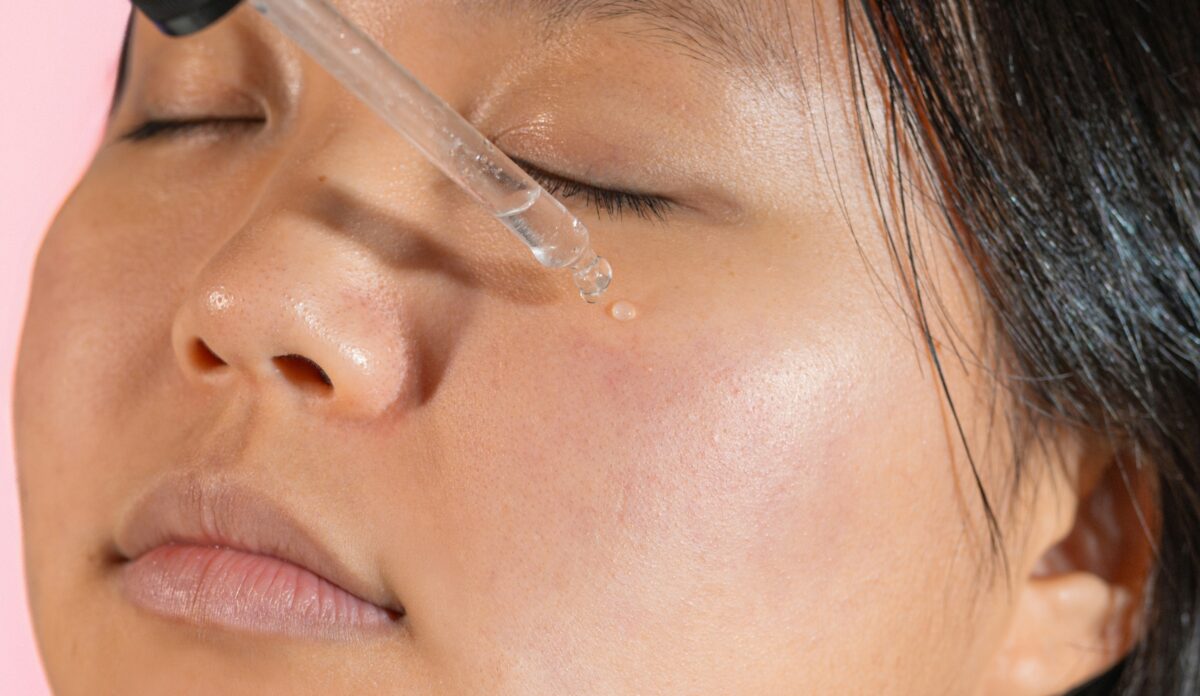 Οι ασύμβατοι συνδυασμοί skincare που σαμποτάρουν τη ρουτίνα σας