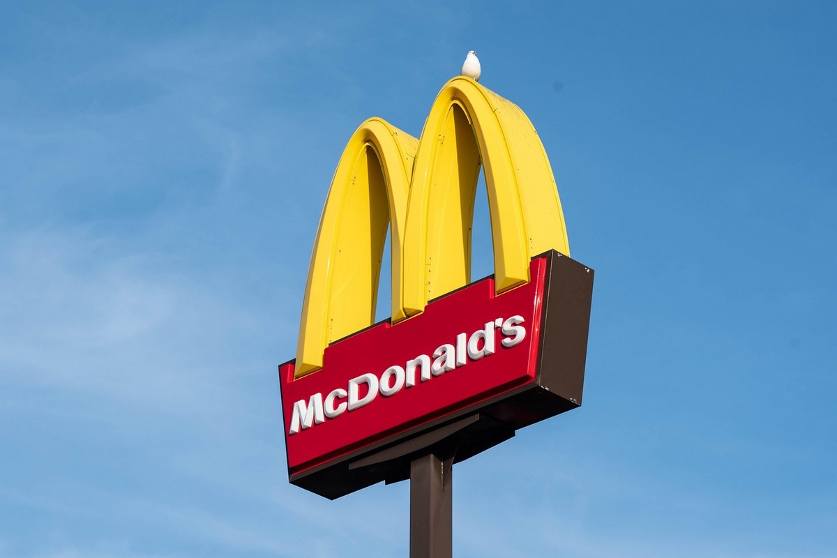 Πρώην προπονητής της Bundesliga εργάζεται στα McDonald’s – Ποια ελληνική ομάδα έχει προπονήσει