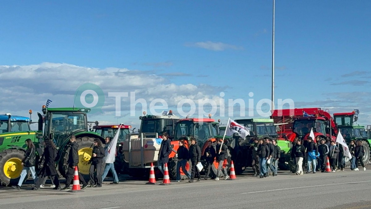 Μπλόκα αγροτών: Αποκλείουν τελωνεία και διόδια μέχρι να οριστεί νέα συνάντηση