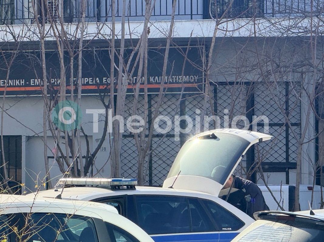 Θεσσαλονίκη: Εντοπίστηκε πτώμα σε εγκαταλελειμμένο κτίριο – Ήταν σκεπασμένο με κουβέρτα