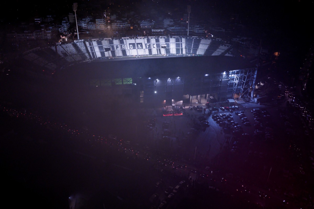 Η Τουρκία που ταράζει τα νερά, τα κενά που οδήγησαν σε τραγωδία και μια πόλη στα μαύρα, στα σημερινά πρωτοσέλιδα