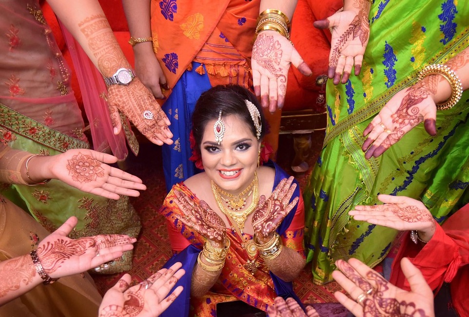 Σε ρυθμούς Bollywood η… Ευρωπαϊκή ‘Ενωση