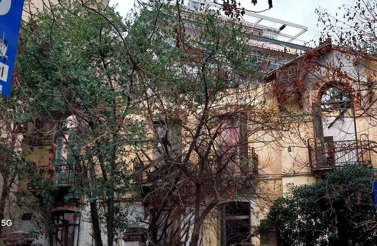 7/52: Μία πρόταση για τα διατηρητέα με πολυϊδιοκτησία