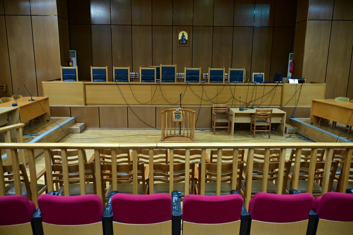 Επιστρέφει στη φυλακή ο «εθνικός κοριός» για δωροδοκία δικαστή