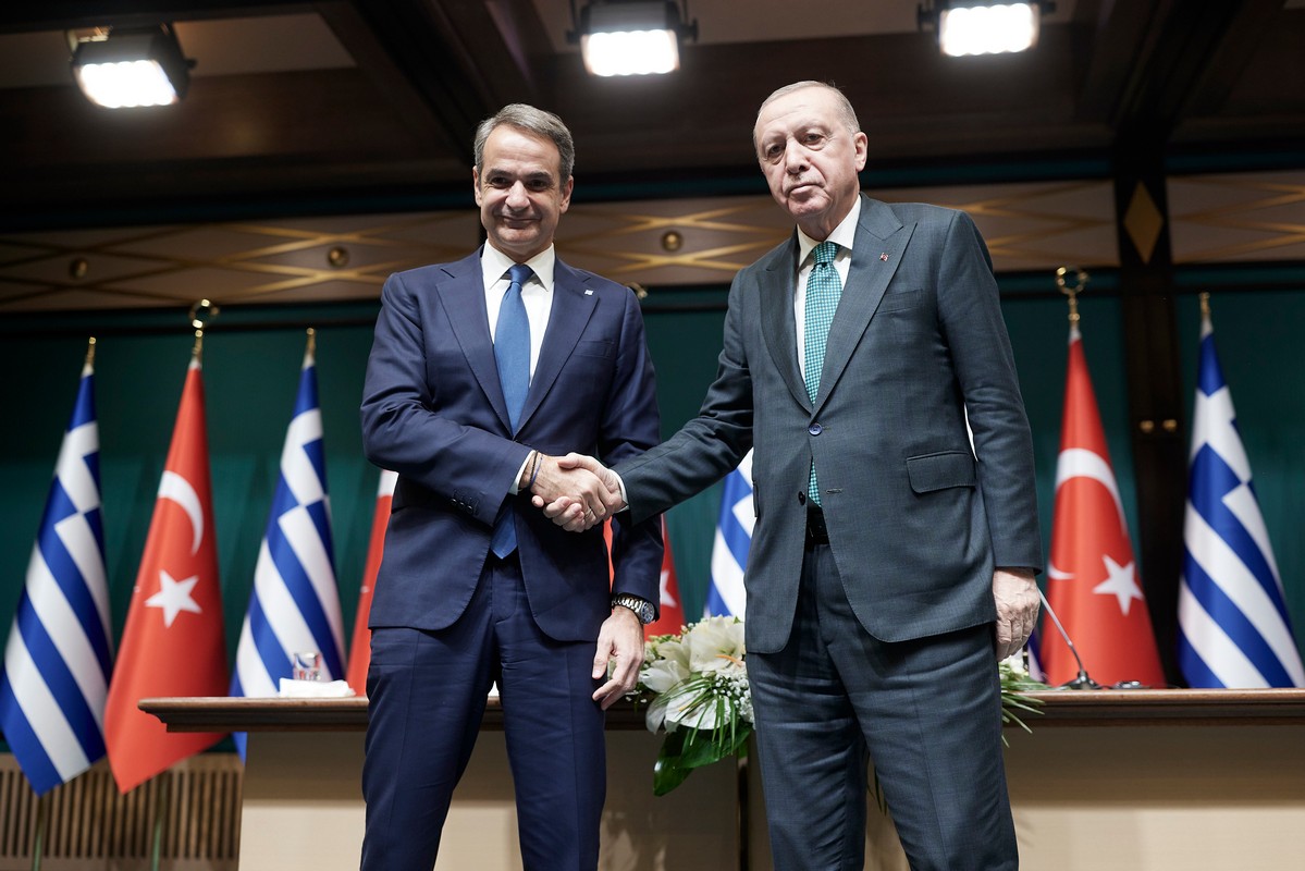 Μητσοτάκης: Καιρός να αρθεί κάθε απειλή στις μεταξύ μας σχέσεις – Ερντογάν: Πολύτιμος φίλος ο Μητσοτάκης