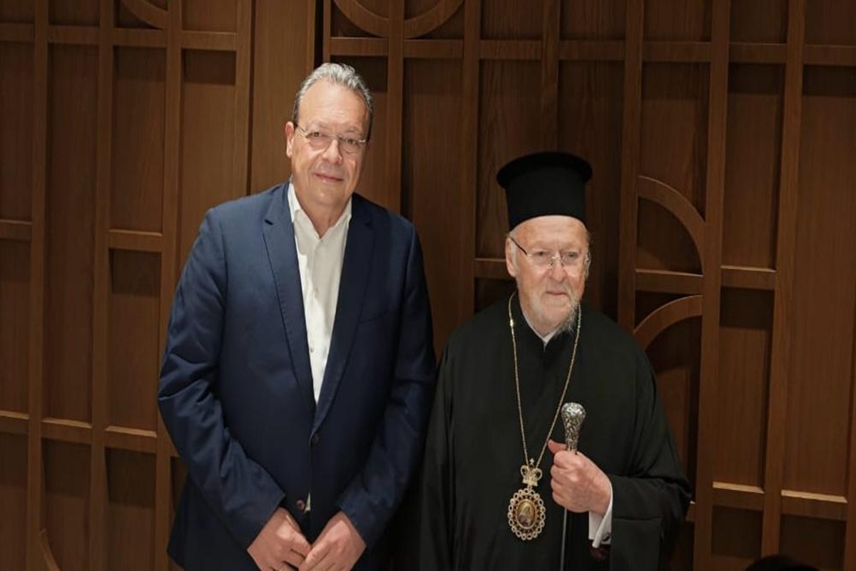 Με τον Οικουμενικό Πατριάρχη Βαρθολομαίο συναντήθηκε ο Φάμελλος