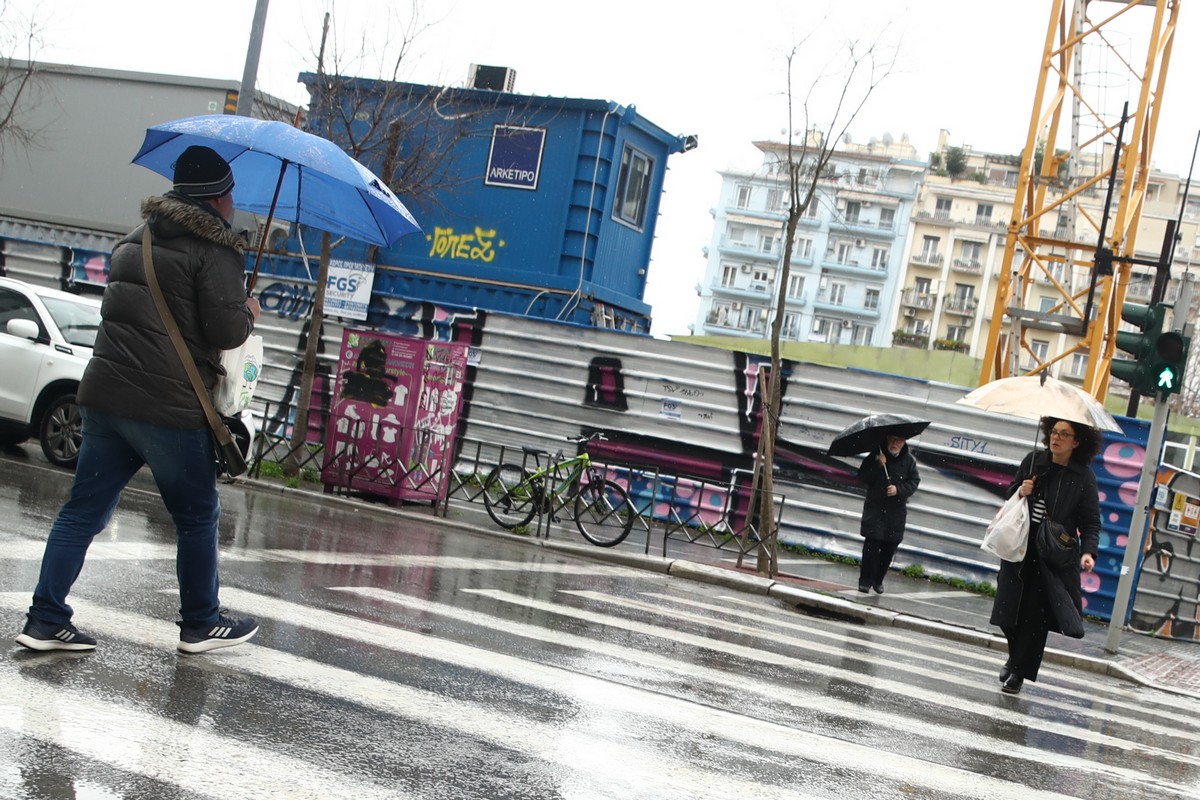 Ξεκινά η «επέλαση» της κακοκαιρίας Erminio – Πώς θα επηρεάσει τη Θεσσαλονίκη