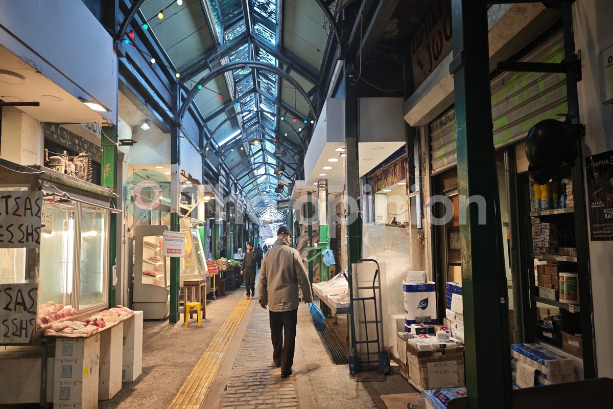 Καπάνι: Συνάντηση Αγγελούδη με επαγγελματίες για το μέλλον της ιστορικής αγοράς