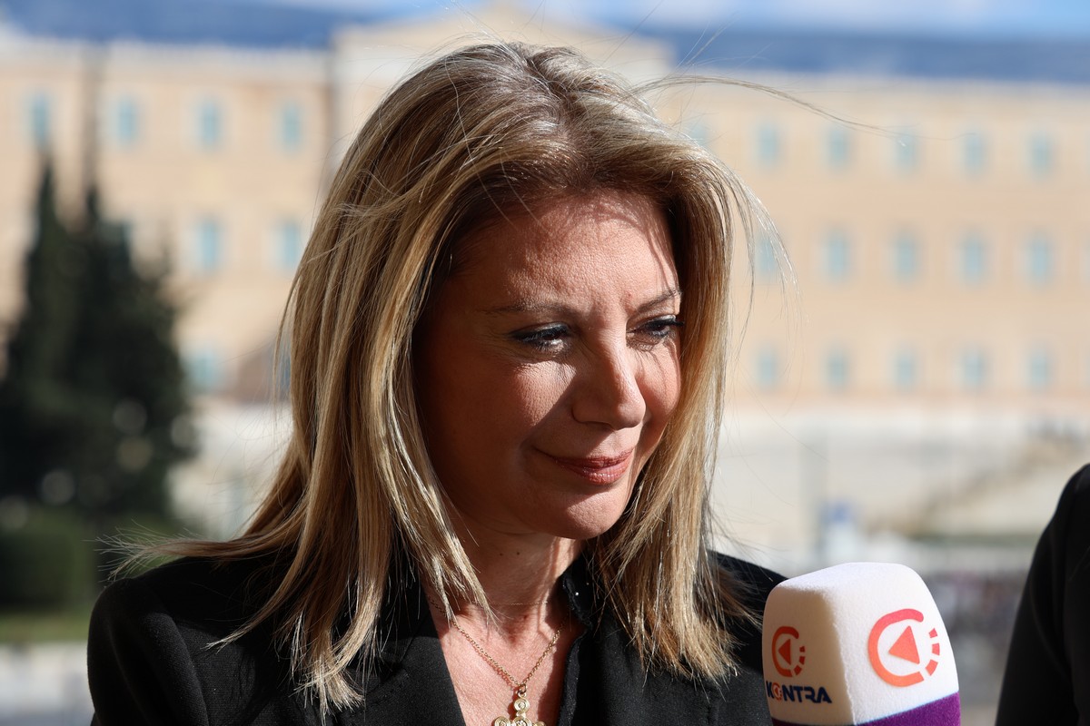 Καρυστιανού: «Δεν ήθελαν να μιλήσω» – Έντονος διάλογος με Πάνο Ρούτσι (ΦΩΤΟ+VIDEO)