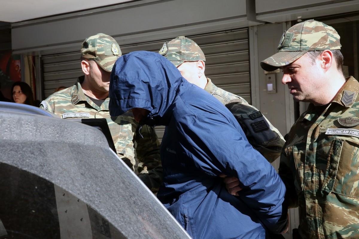 Υπόθεση κατασκοπείας: Απολογείται ο σμήναρχος – Ο «Στίβεν» και η μυστηριώδης γυναίκα