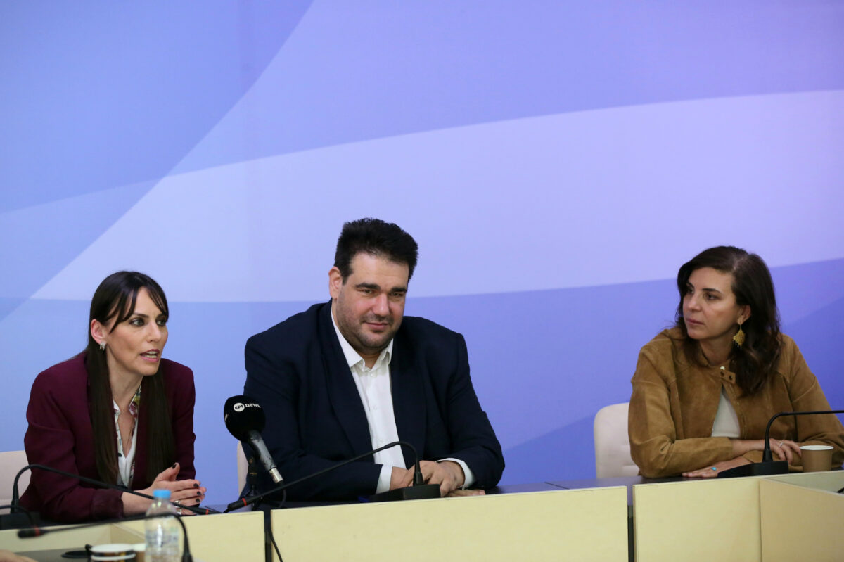 Υπεγράφη νέο μνημόνιο συνεργασίας του Υπουργείου Εσωτερικών με την Google για την Τεχνητή Νοημοσύνη στο Δημόσιο