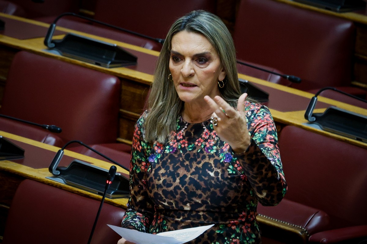 Νέα Αριστερά: Νέα εκπρόσωπος Τύπου η Π. Πέρκα – Γραμματέας της ΚΟ ο Δ. Τζανακόπουλος