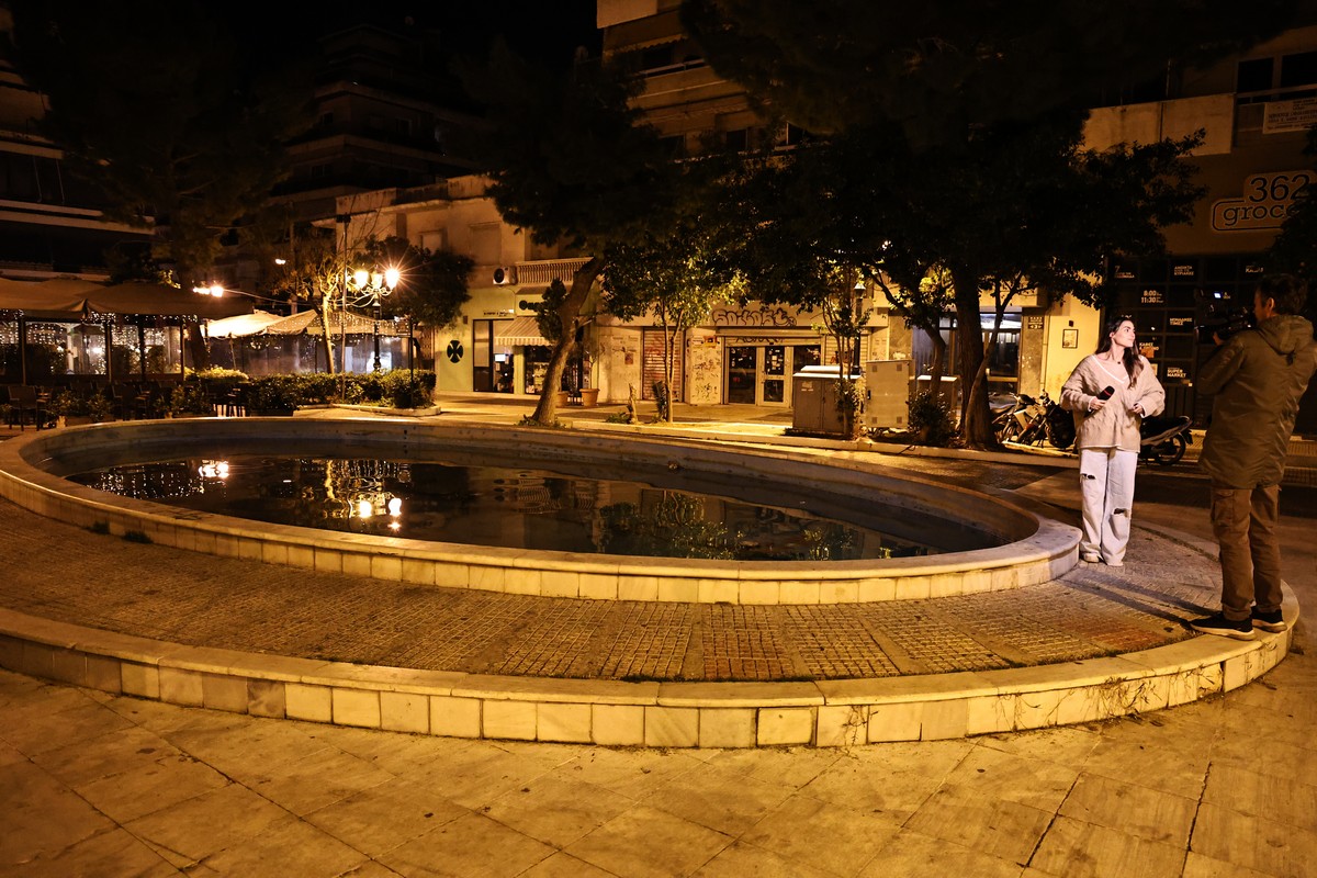 Στη ΜΕΘ σε κρίσιμη κατάσταση το κοριτσάκι που έπεσε σε συντριβάνι 