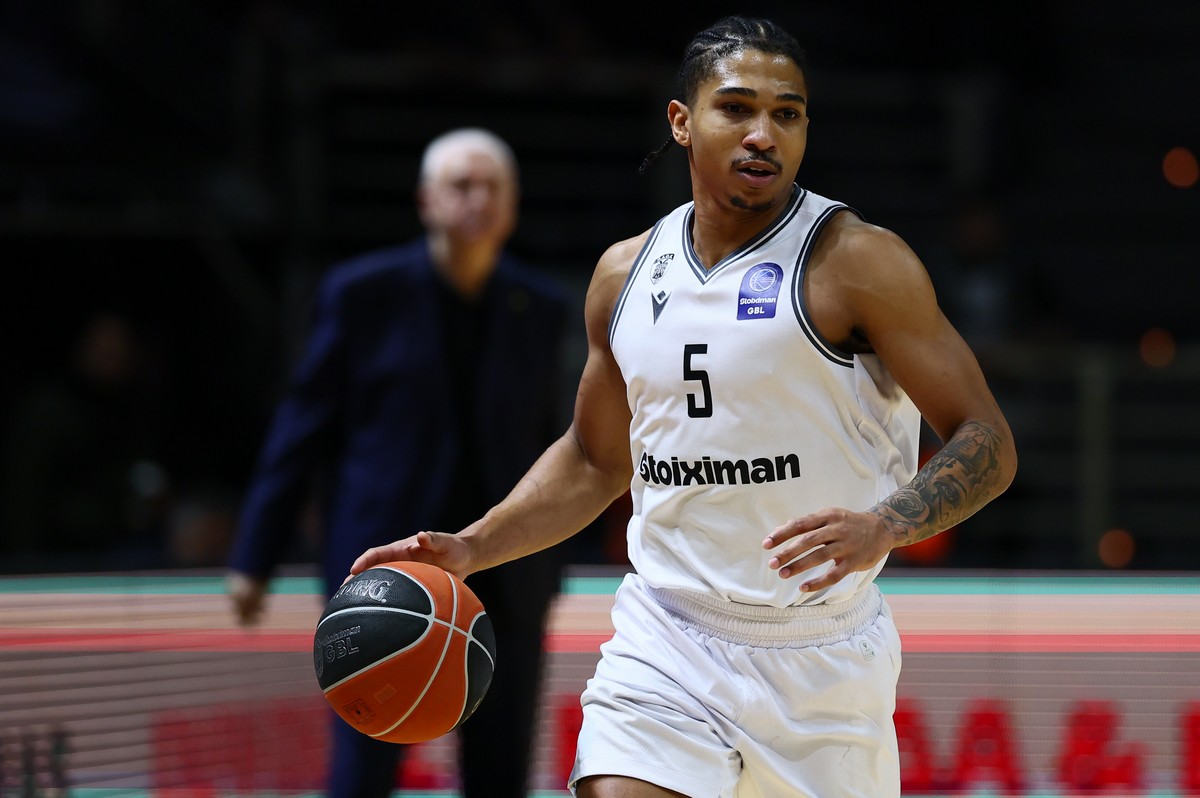 Νικήτρια η ΑΕΚ στο ντέρμπι των «Δικεφάλων» (VIDEO)