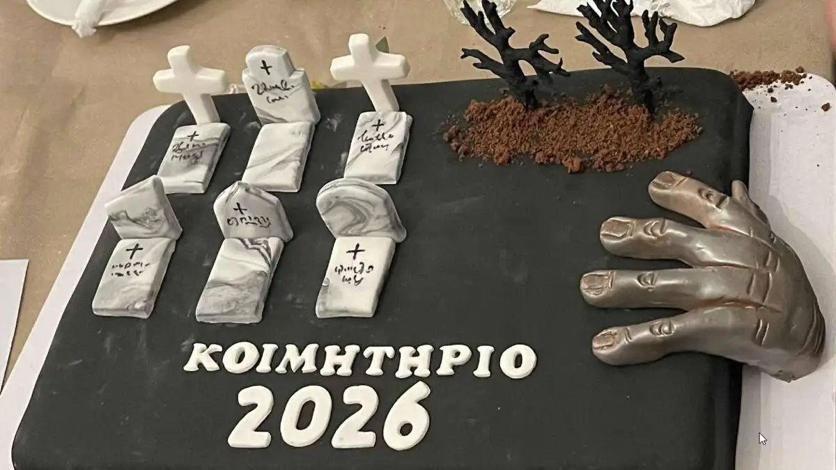 Το Κοιμητήριο Ρόδου έκανε βασιλόπιτα «νεκροταφείο»