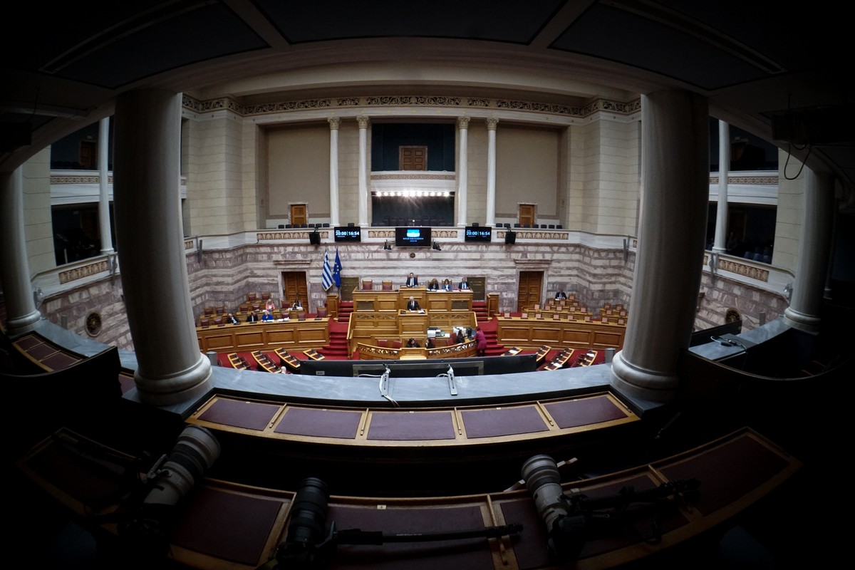 Στη Βουλή η Εθνική Κοινωνική Συμφωνία για τις Συλλογικές Συμβάσεις Εργασίας