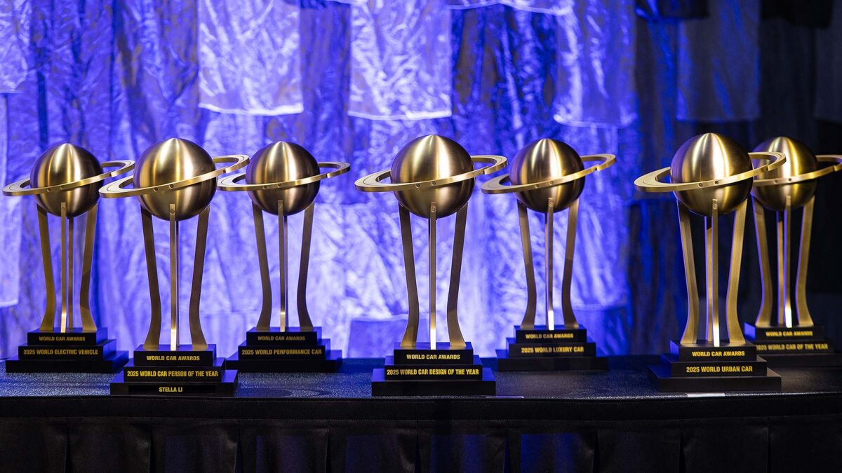 Ανταγωνισμός μεταξύ BMW, Hyundai & Nissan για το Παγκόσμιο Αυτοκίνητο της Χρονιάς