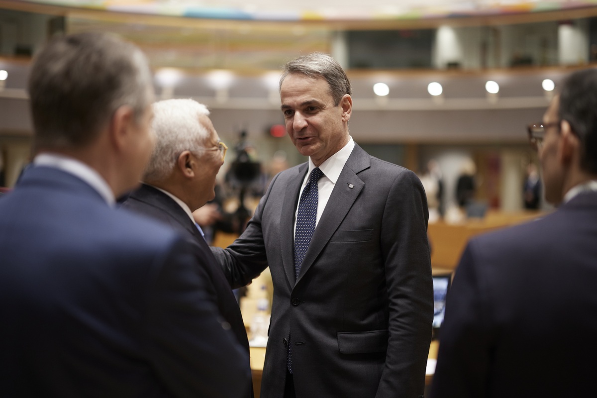 Μητσοτάκης από τις Βρυξέλλες: Έτοιμη η κυβέρνηση να παρέμβει για καύσιμα και ενέργεια αν χρειαστεί