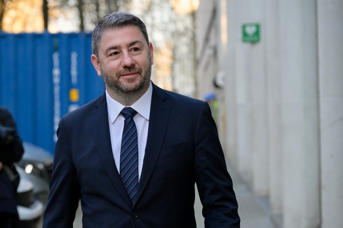 Ανδρουλάκης από Βρυξέλλες: Μείωση του ΦΠΑ και του ειδικού φόρου κατανάλωσης στα καύσιμα για όσο διαρκεί ο πόλεμος (VIDEO)