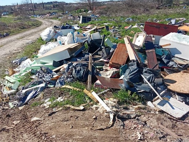 Περίπου 120 τόνοι αποβλήτων απομακρύνθηκαν από το Λειβαδίκι