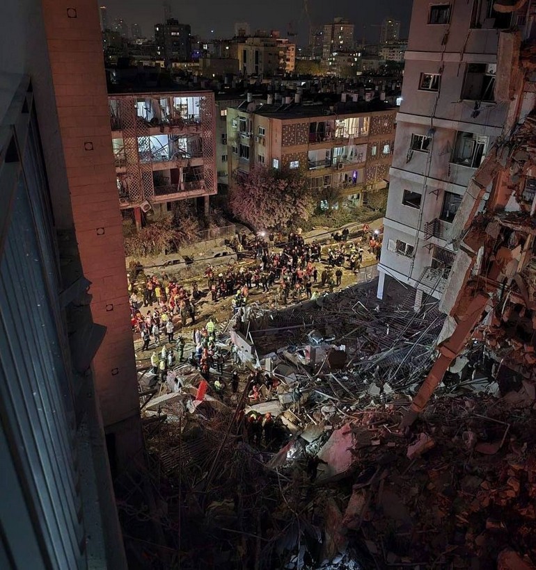 Κλιμάκωση στη Μέση Ανατολή: Επίγεια κόλαση στο Ισραήλ – Ανοιχτά τα Στενά του Ορμούζ «για όλους εκτός των εχθρών του Ιράν» (VIDEO)