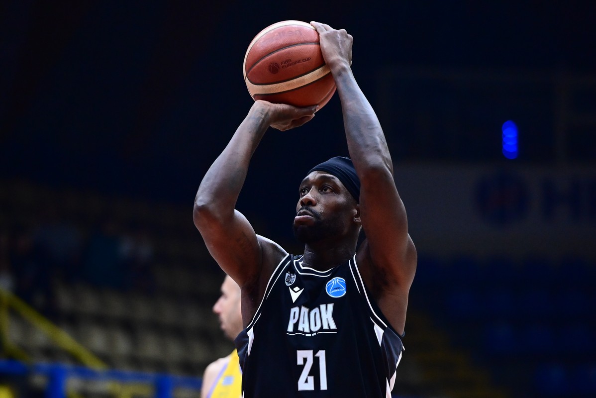 «Γλυκιά» ήττα για τον ΠΑΟΚ στο Περιστέρι – Προκρίθηκε στους «4» του Europe Cup και περιμένει αντίπαλο (VIDEO)