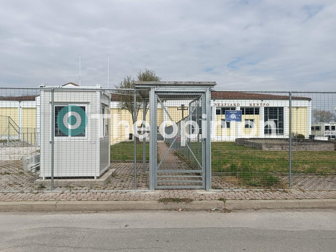 Η Ένωση Συντακτών Θεσσαλίας καταδικάζει τους «αποκλεισμούς» δημοσιογράφων από τη δίκη των Τεμπών