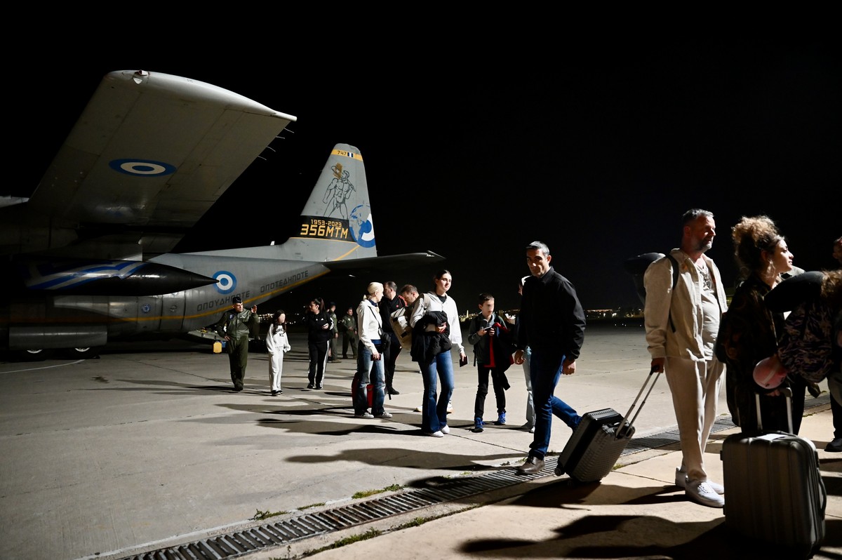 Επαναπατρίστηκαν 538 Έλληνες από τη Μέση Ανατολή