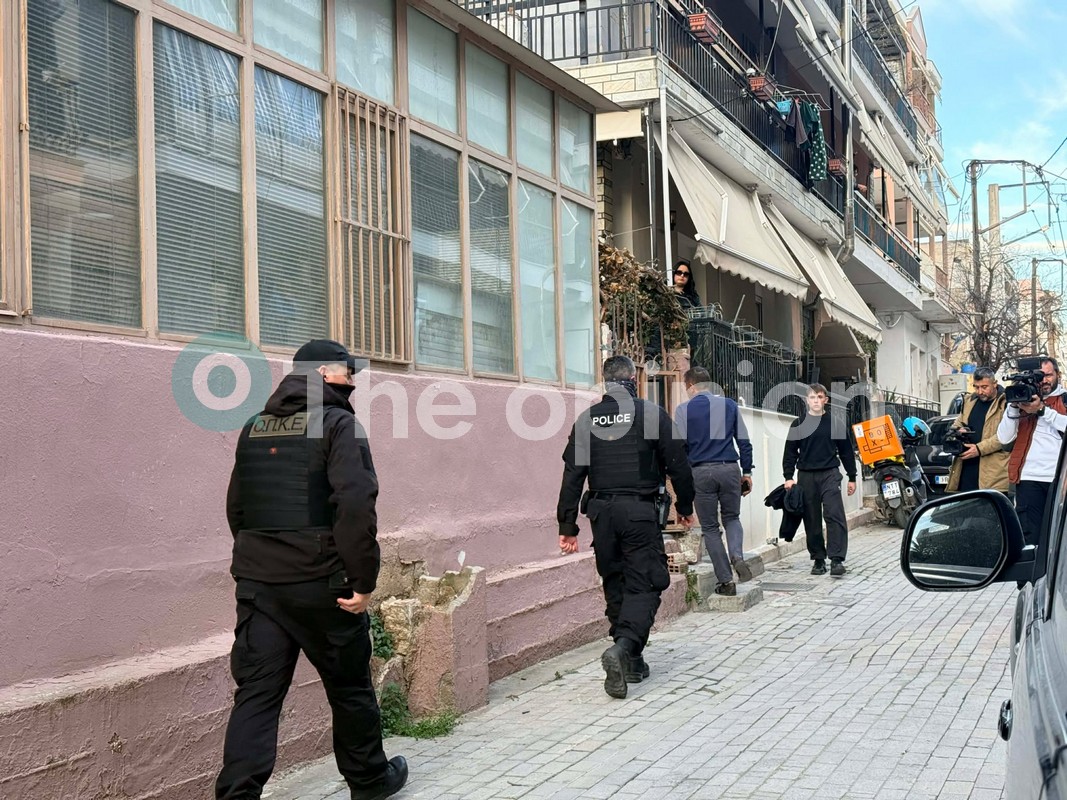 Εύοσμος: Ολοκληρώθηκε η ιατροδικαστική εξέταση της 59χρονης – Αιτία θανάτου ασφυξία, σε εξέλιξη οι εγκληματολογικές έρευνες