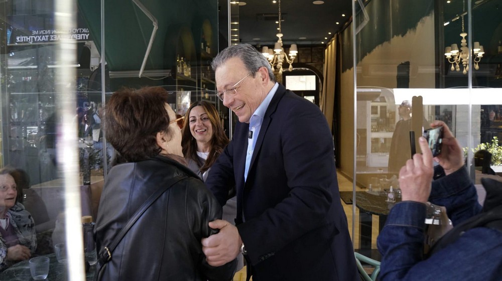 Περιοδεία Φάμελλου στην αγορά της Λαμίας: Η κυβέρνηση έχει επιλέξει τη φτωχοποίηση της κοινωνίας και την εξυπηρέτηση των καρτέλ