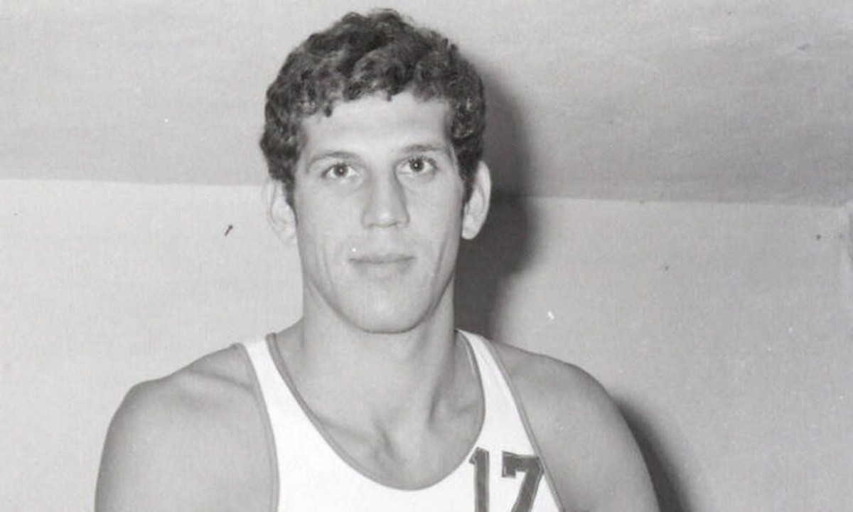 Θρήνος στο ελληνικό μπάσκετ: Πέθανε ο θρυλικός Βασίλης Γκούμας
