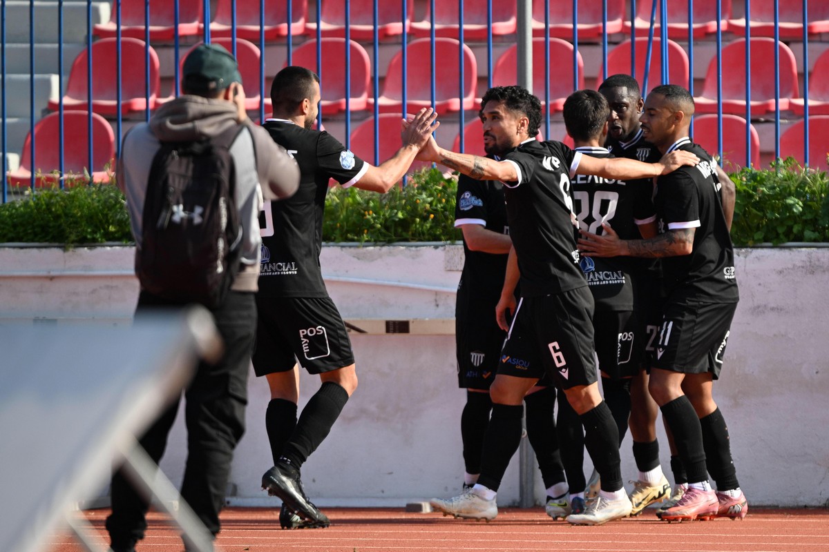 «Η ζωή μας μαύρη, η ψυχή μας θύελλα» – Η μεγάλη επιστροφή της Καλαμάτας μετά από 25 χρόνια (ΦΩΤΟ+VIDEO)